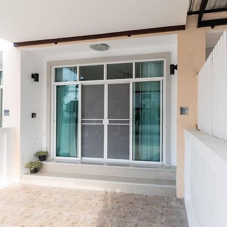צ'יאנג מאי Modern Townhome At The Old City מראה חיצוני תמונה